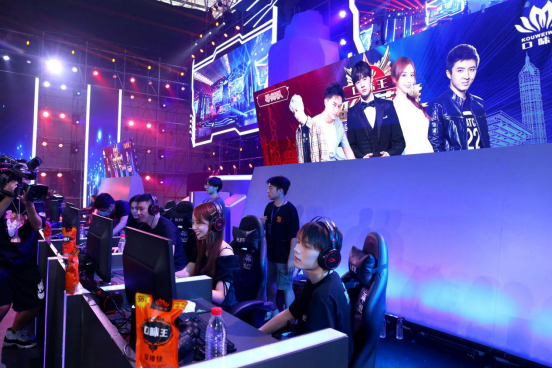 什么軟件可以賺錢(qián)籃球_S14職業(yè)聯(lián)賽怎么買(mǎi)菠菜_S14英雄聯(lián)盟全球總決賽電競(jìng)賽事競(jìng)猜